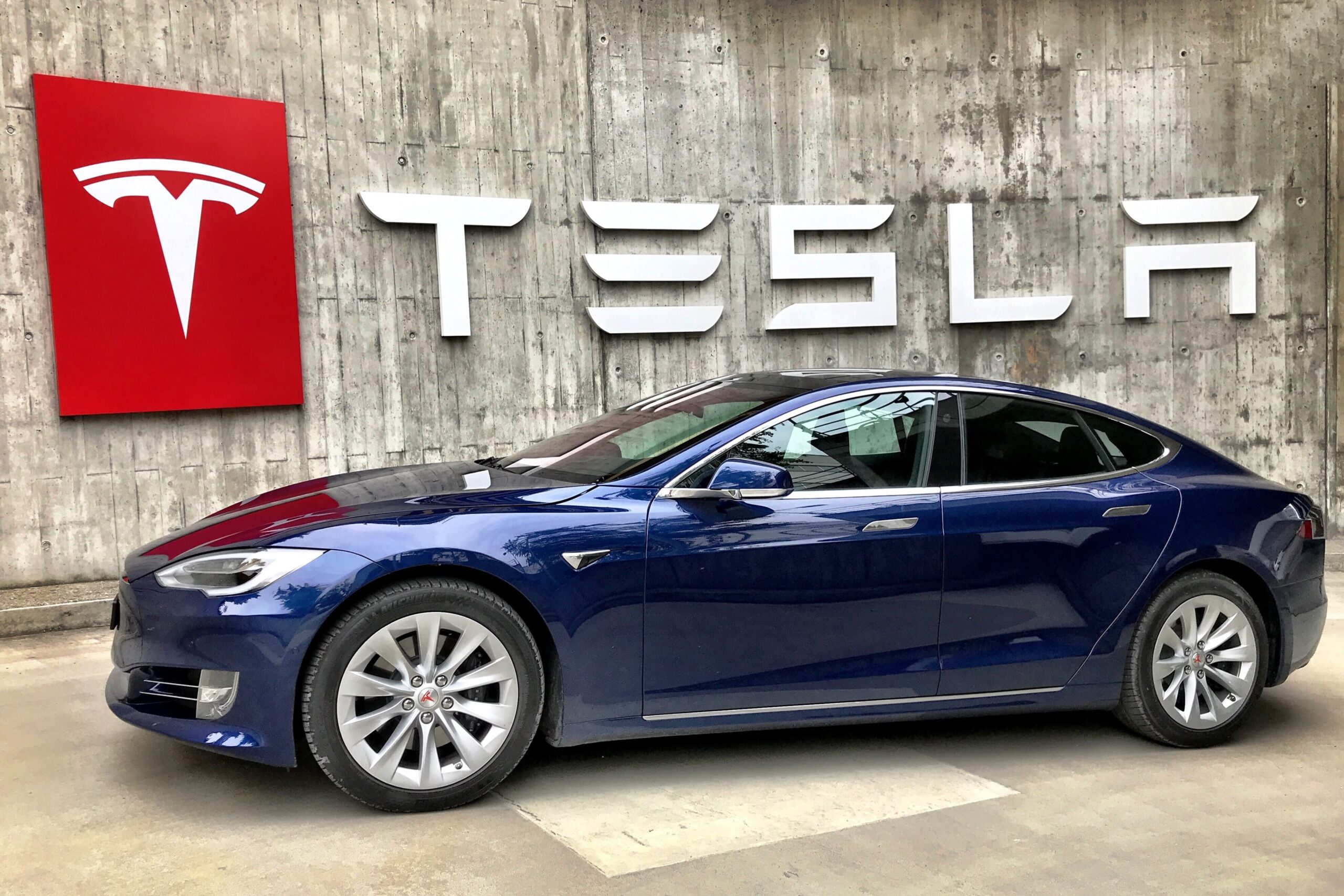 Elon Musk tweeted on Thursday that Tesla will move its headquarters to Austin, Texas